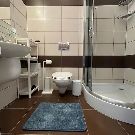 Apartmán Planeta 100 M Od Plazy *