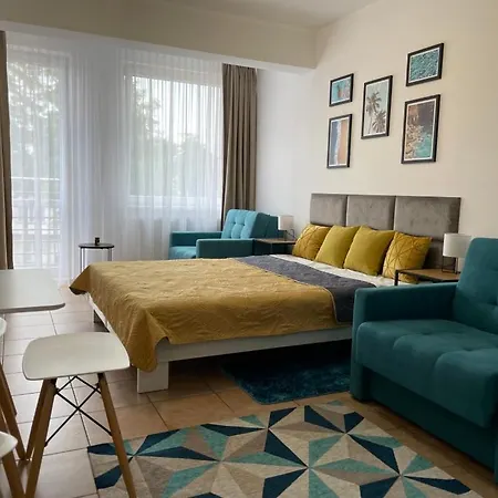 Planeta 100 M Od Plazy アパート ミエルノ