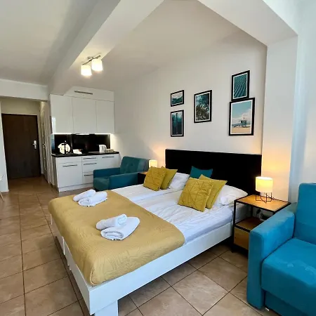 Planeta 100 M Od Plazy 아파트 미엘노