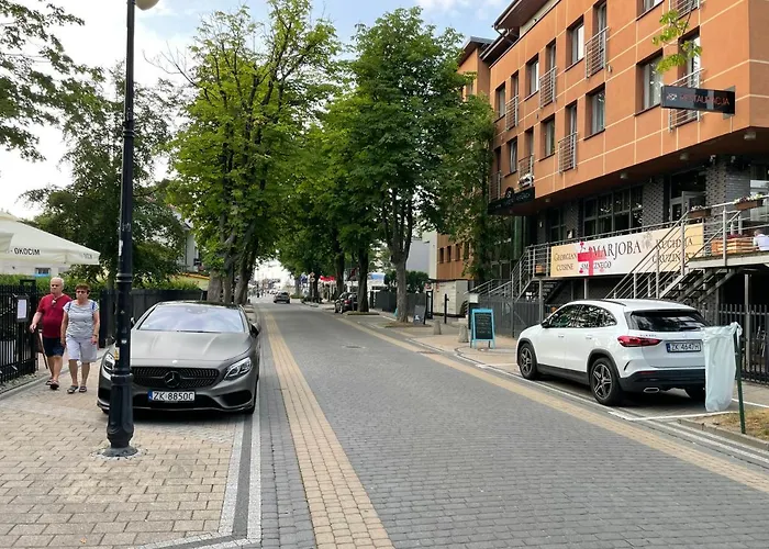 Planeta 100 M Od Plazy アパート ミエルノ