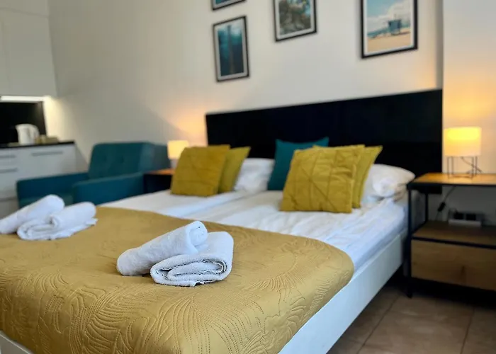 Planeta 100 M Od Plazy ミエルノ